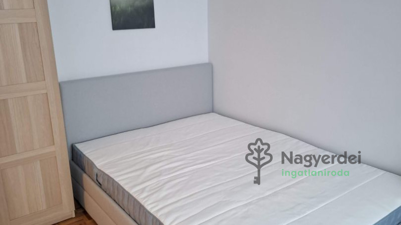 Debrecen, Libakert, Lakás, tégla lakás  