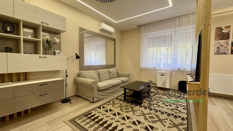 Debrecen, Sestakert, Lakás, tégla lakás  