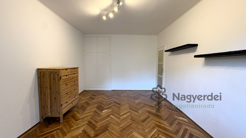Debrecen, Libakert, Lakás, tégla lakás  