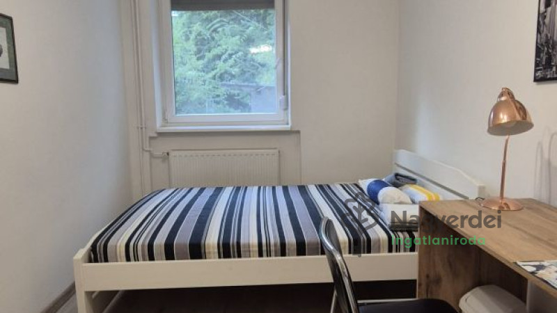 Debrecen, Sestakert, Lakás, tégla lakás  