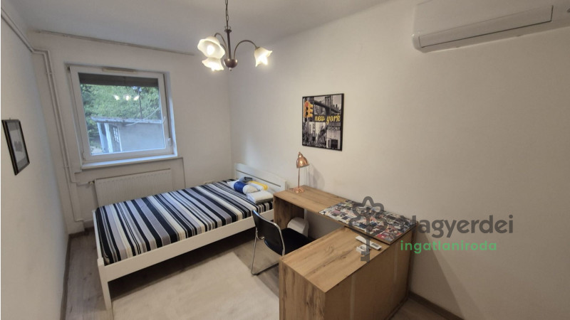 Debrecen, Sestakert, Lakás, tégla lakás  