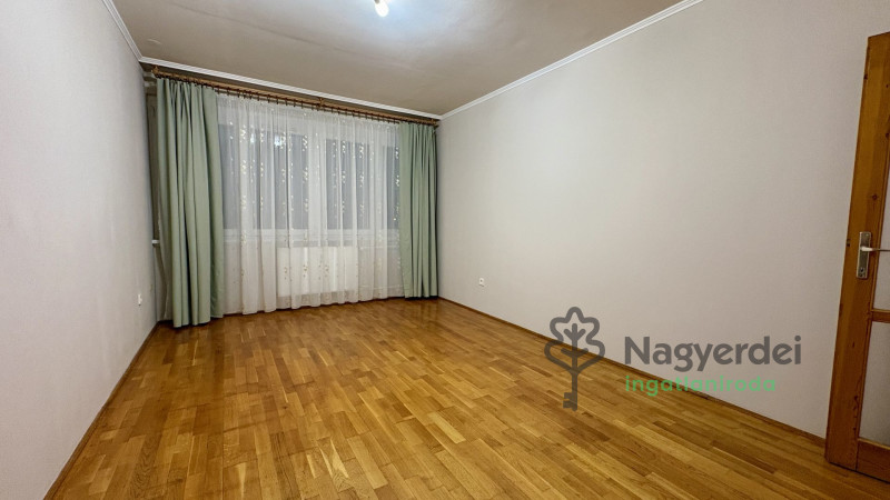 Debrecen, Lakás, tégla lakás  