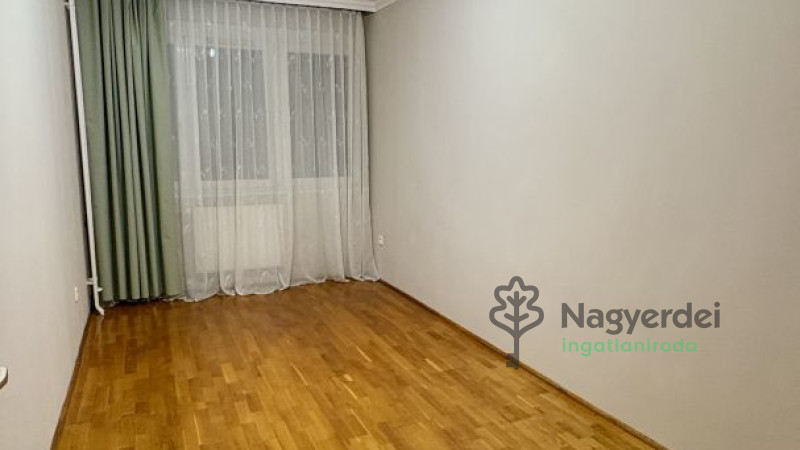 Debrecen, Lakás, tégla lakás  