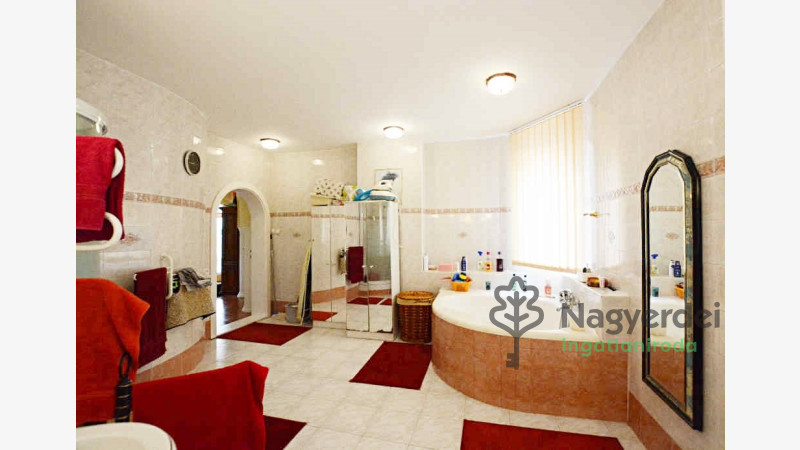 Debrecen, Nyulas, Ház, családi ház  