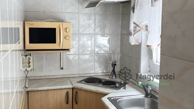 Debrecen, Libakert, Lakás, panel lakás  
