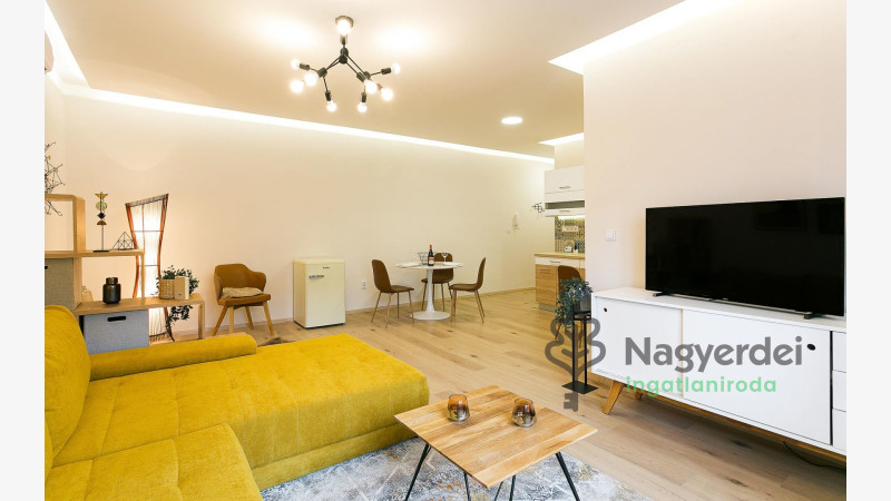 Debrecen, Belváros, Lakás, tégla lakás  