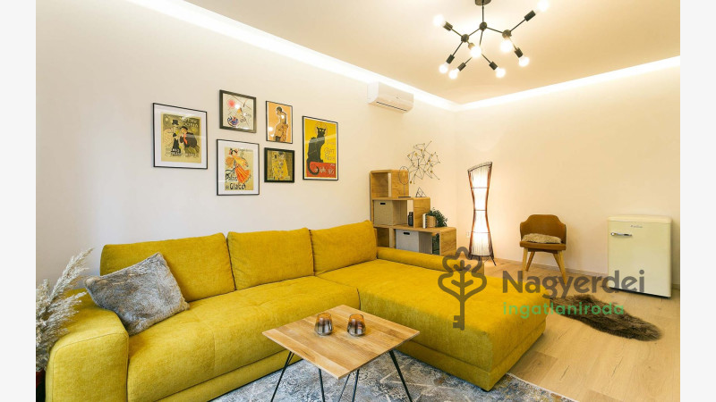 Debrecen, Belváros, Lakás, tégla lakás  