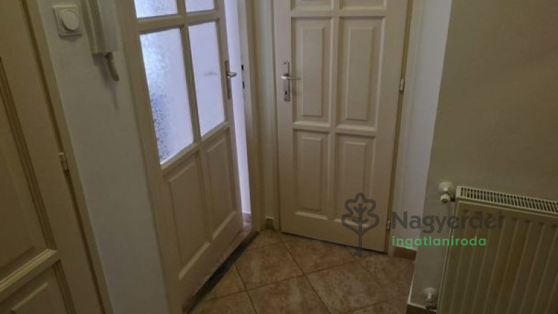 Debrecen, Egyetemváros, Lakás, tégla lakás  