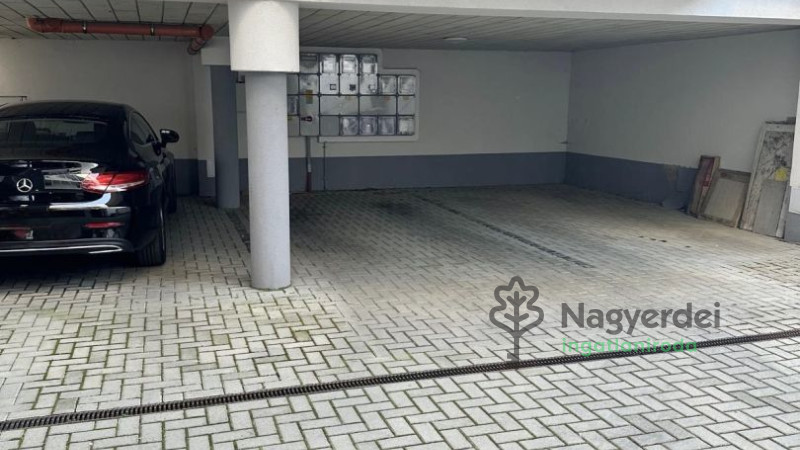 Debrecen, Belváros, Lakás, tégla lakás  