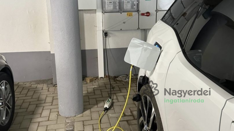 Debrecen, Belváros, Lakás, tégla lakás  