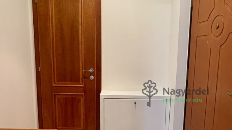 Debrecen, Szentlászlófalva, Lakás, tégla lakás  