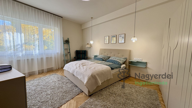 Debrecen, Belváros, Lakás, tégla lakás  