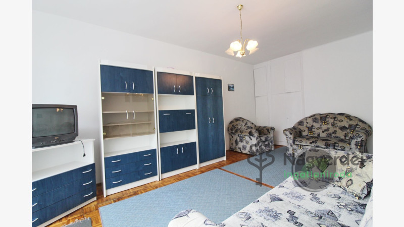 Debrecen, Belváros, Lakás, csúsztatott zsalus  