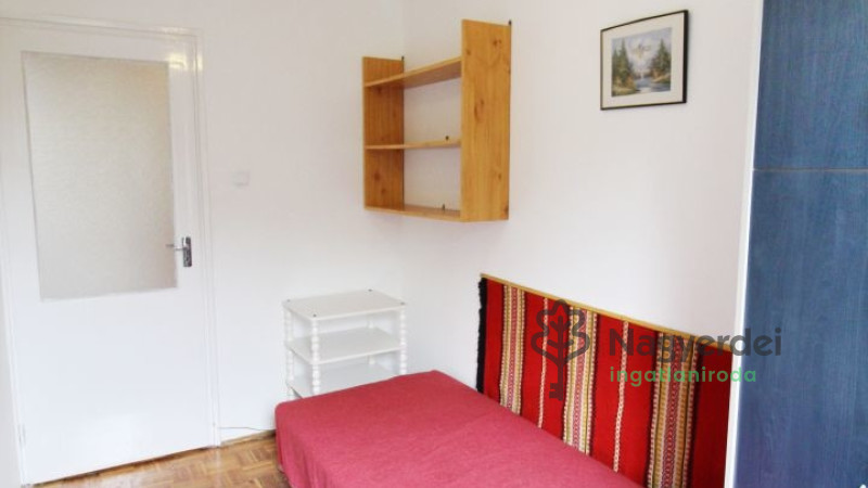 Debrecen, Belváros, Lakás, csúsztatott zsalus  