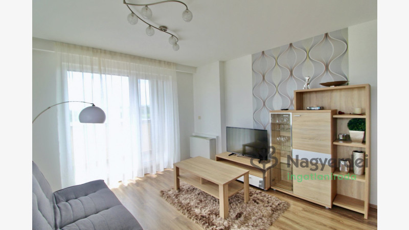 Debrecen, Sestakert, Lakás, tégla lakás  