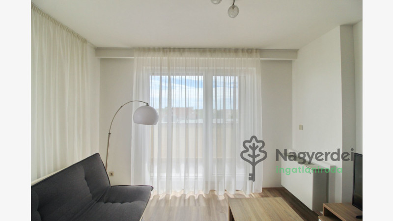 Debrecen, Sestakert, Lakás, tégla lakás  