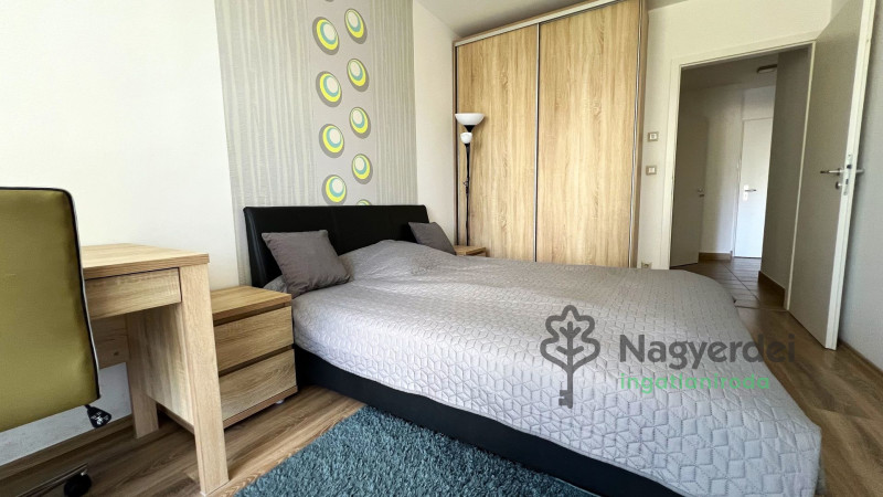 Debrecen, Sestakert, Lakás, tégla lakás  