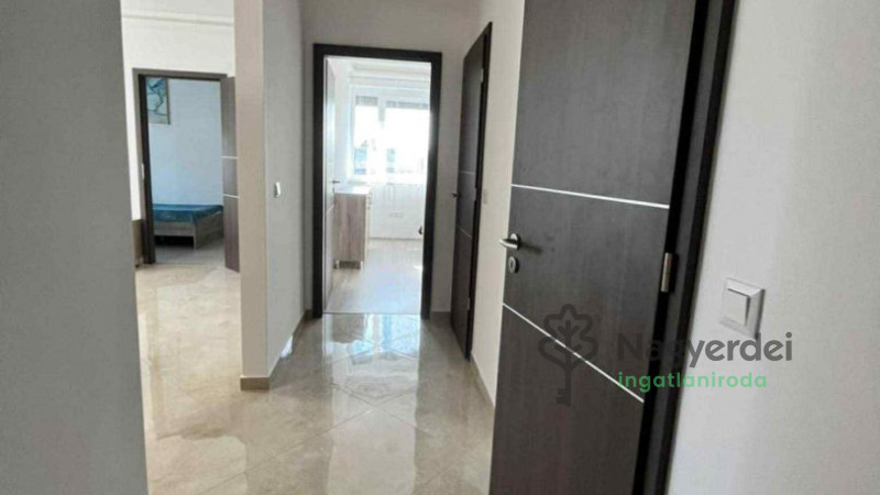 Debrecen, Homokkert, Lakás, tégla lakás  