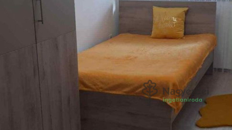 Debrecen, Homokkert, Lakás, tégla lakás  