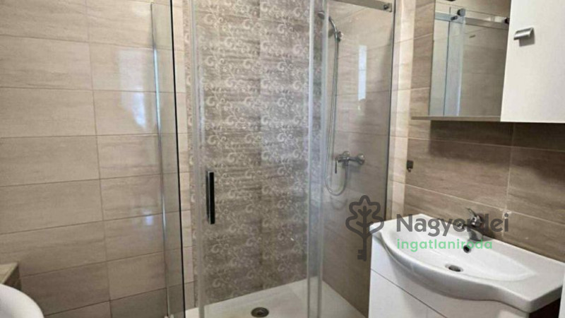 Debrecen, Homokkert, Lakás, tégla lakás  