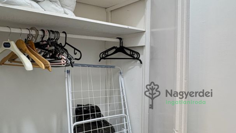 Debrecen, Sestakert, Lakás, tégla lakás  