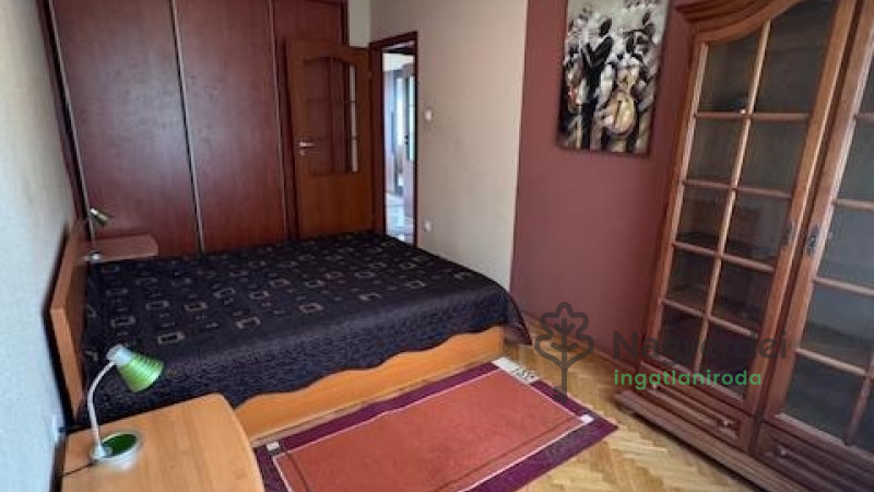 Debrecen, Nagyerdő, Lakás, tégla lakás  