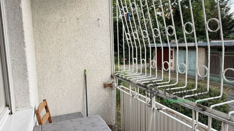 Debrecen, Nagyerdő, Lakás, tégla lakás  