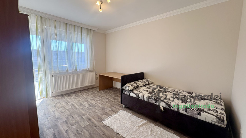 Debrecen, Epreskert, Lakás, tégla lakás  