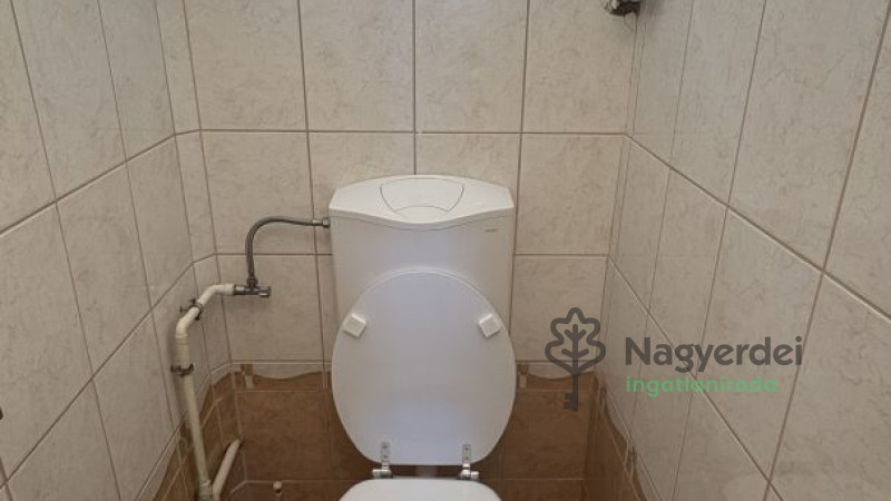 Debrecen, Epreskert, Lakás, tégla lakás  