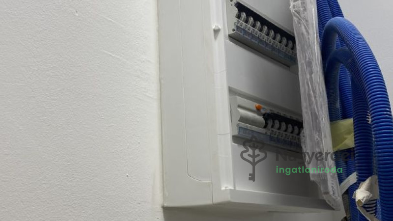 Debrecen, Nagyerdőalja, Lakás, tégla lakás  