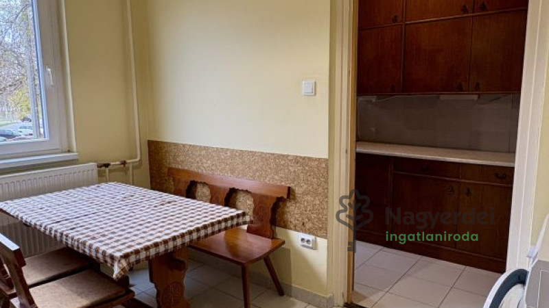 Debrecen, Újkert, Lakás, panel lakás  