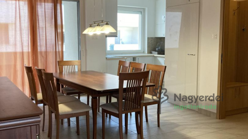 Debrecen, Belváros, Lakás, tégla lakás  