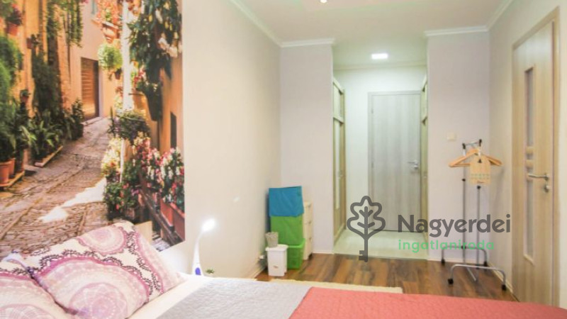 Debrecen, Belváros, Lakás, csúsztatott zsalus  